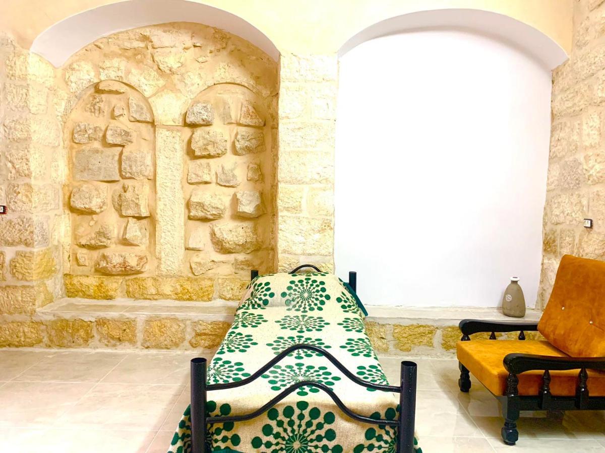 Dar Ateeq'S Arches/ Bethlehem Apartment Esterno foto